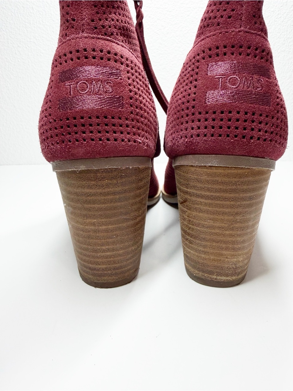 Toms Majorca Oxblood Perforated Suede Open Toe Ankle Boots - Picture 10 of 12